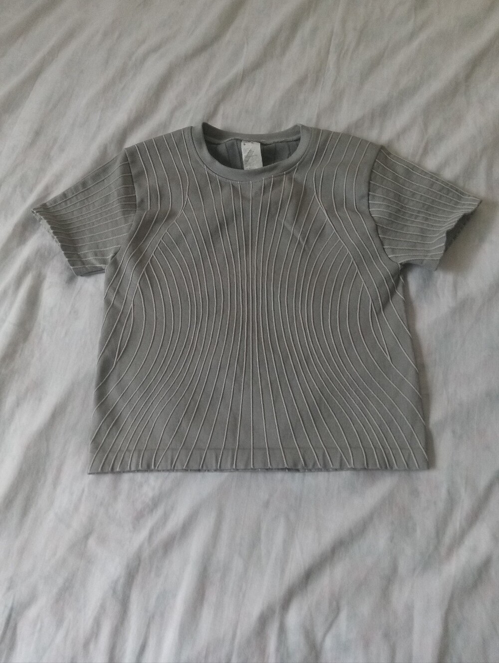 Fabletics Short Sleeve Gray Cropped Ribbed Wave Tee
